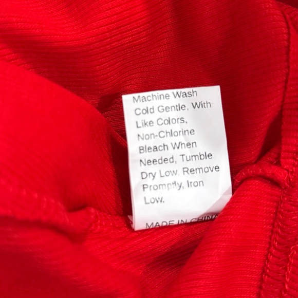 Red Ribbed Stretchy Cropped T-Shirt - Picture 10 of 10